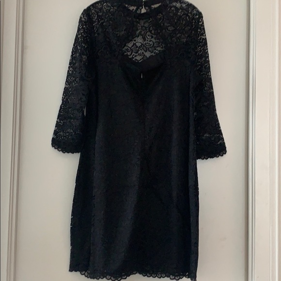 Reitmans Plus Size Bodycon Lace Dress - Picture 8 of 10